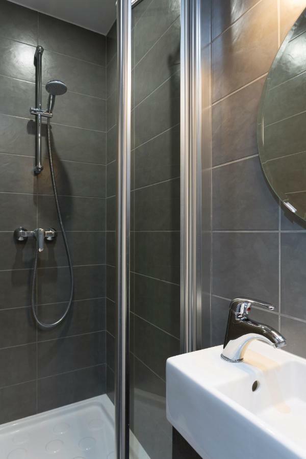 Studette De Charme Neuve Proche Invalides Apartment Париж Екстериор снимка